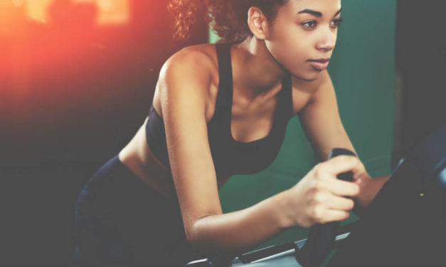 Aeróbico e musculação: como alinhar o treino para perder peso?